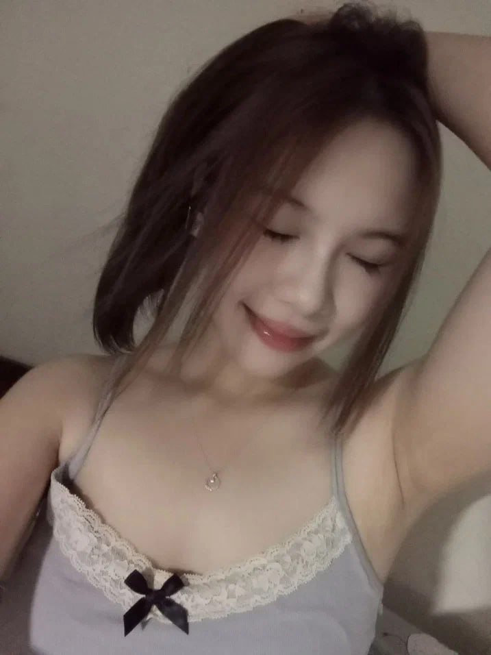 mấy bé mới lớn giờ bén quá
